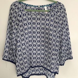 Xhilaration top~blue and white with lace edges